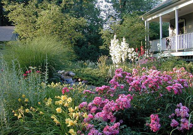 landscaping-gardens-007