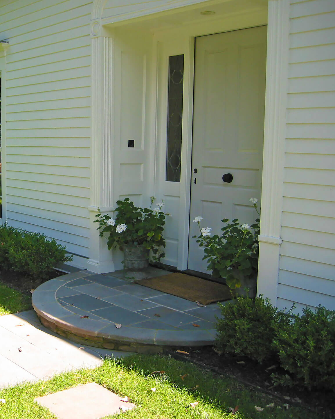 Modern-Farmhouse Front Door Flowerpots